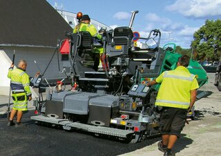 Finitrici stradali gommate Vögele Super 1003i