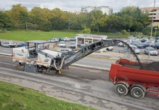 Frese stradali gommate/cingolate Wirtgen W 210