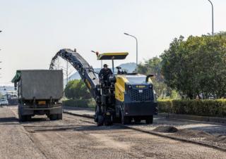 Frese stradali gommate/cingolate Bomag BM 1000/20