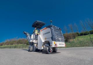 Frese stradali gommate/cingolate Wirtgen W 50 Ri