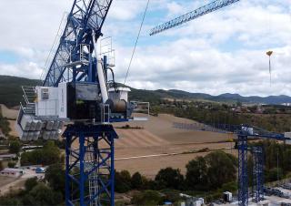 Gru a torre a braccio impennabile Comansa LCH 300 1F