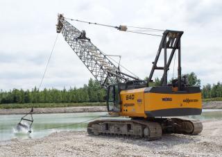 Gru cingolate - braccio a traliccio Sennebogen 640E