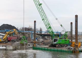 Gru cingolate - braccio a traliccio Sennebogen 655E
