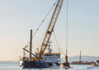 Gru cingolate - braccio a traliccio Liebherr HS 8300.1