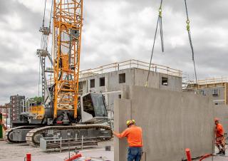 Gru cingolate - braccio a traliccio Liebherr LR 1110 