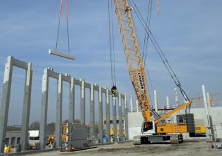 Gru cingolate - braccio a traliccio Liebherr LR 1200.1