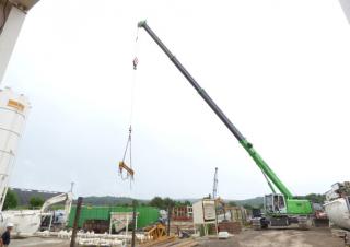 Gru cingolate - braccio telescopico Sennebogen 653E