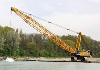 Gru cingolate - braccio a traliccio Liebherr HS 8300