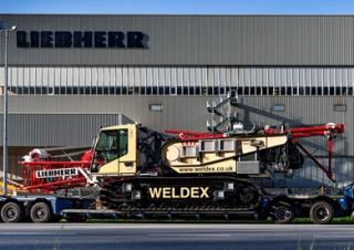 Gru cingolate - braccio a traliccio Liebherr LR 1110