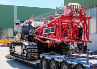Gru cingolate - braccio a traliccio Liebherr LR 1110