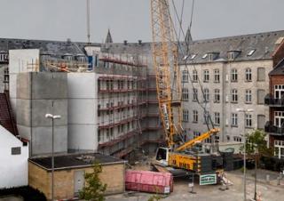 Gru cingolate - braccio a traliccio Liebherr LR 1130