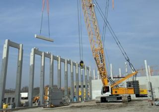 Gru cingolate - braccio a traliccio Liebherr LR 1200