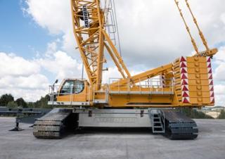 Gru cingolate - braccio a traliccio Liebherr LR 1500