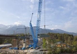 Gru cingolate - braccio a traliccio Liebherr LR 1600/2