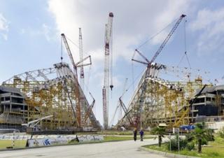 Gru cingolate - braccio a traliccio Liebherr LR 1600/2