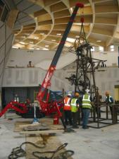 Gru cingolate - braccio telescopico UNIC URW 295