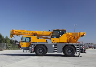 Gru fuoristrada Liebherr LTM 1030-2.1 