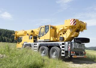 Gru fuoristrada Liebherr LTM 1050-3.1 