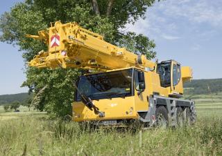 Gru fuoristrada Liebherr LTM 1050-3.1 