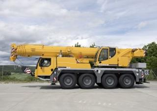 Gru fuoristrada Liebherr LTM 1070-4.2 