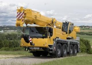 Gru fuoristrada Liebherr LTM 1070-4.2 