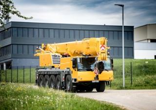 Gru fuoristrada Liebherr LTM 1100-5.2 