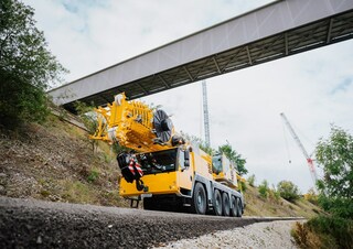 Gru fuoristrada Liebherr LTM 1150-5.3