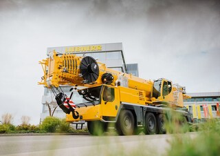 Gru fuoristrada Liebherr LTM 1150-5.3