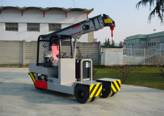 Gru semoventi industriali Valla 90 E