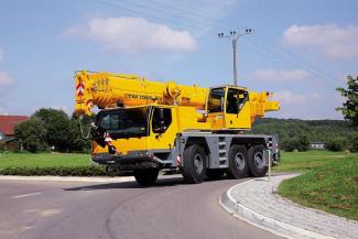 Gru fuoristrada Liebherr LTM 1055-3.2 