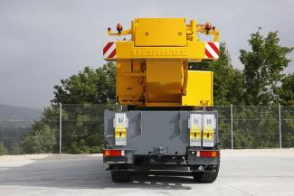 Gru fuoristrada Liebherr LTM 1055-3.2 