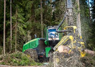 Macchine forestali Harvester forestali John Deere 1270 G