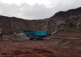 Impianti di riciclaggio calcinacci Powerscreen Metrotrak