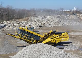Impianti mobili di setacciatura Keestrack Explorer 1800-3 Deck