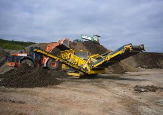 Impianti mobili di setacciatura Keestrack Frontier 4518 T