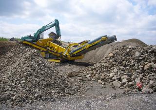 Impianti mobili di setacciatura Keestrack Frontier 4518 T