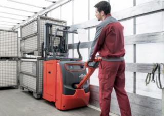 Stoccatori per pallet Impilatori Walkie Linde D10 