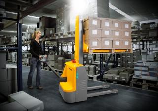 Stoccatori per pallet Impilatori Walkie Jungheinrich EMC 110 