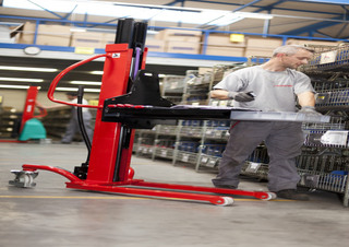 Stoccatori per pallet Impilatori Walkie Manitou Kleos HM 1000 S16