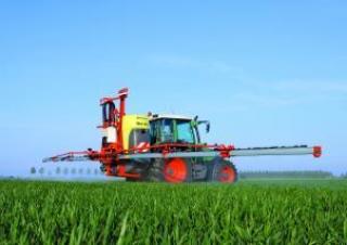 Irroratrice con barra montabile Kverneland iXter B18 iXflow-E