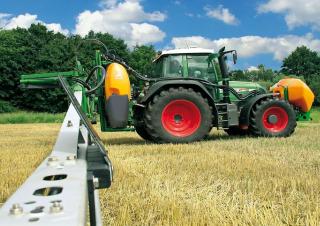 Irroratrice con barra montabile Amazone UF 1201 (24) 