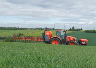 Irroratrice con barra montabile Kubota XMS210