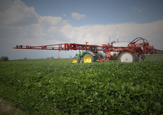 Irroratrice con barra su rimorchio Gaspardo Campo P 32