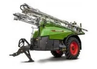 Irroratrice con barra su rimorchio CHD D2527