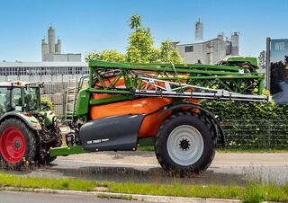 Irroratrice con barra su rimorchio Amazone UX 7601 Super (21) 