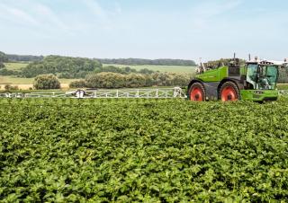 Irroratrici con barra aeree semoventi Fendt Rogator 645