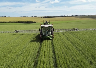 Irroratrici con barra aeree semoventi Fendt Rogator 655 