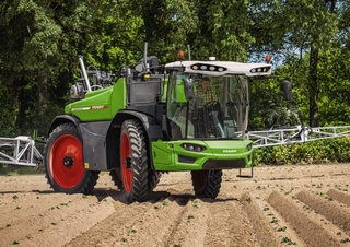 Irroratrici con barra aeree semoventi Fendt Rogator 655 