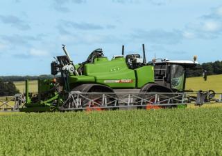Irroratrici con barra aeree semoventi Fendt Rogator 665 