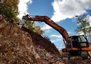 Accessori e attacchi Martelli demolitori idraulici Daemo B180